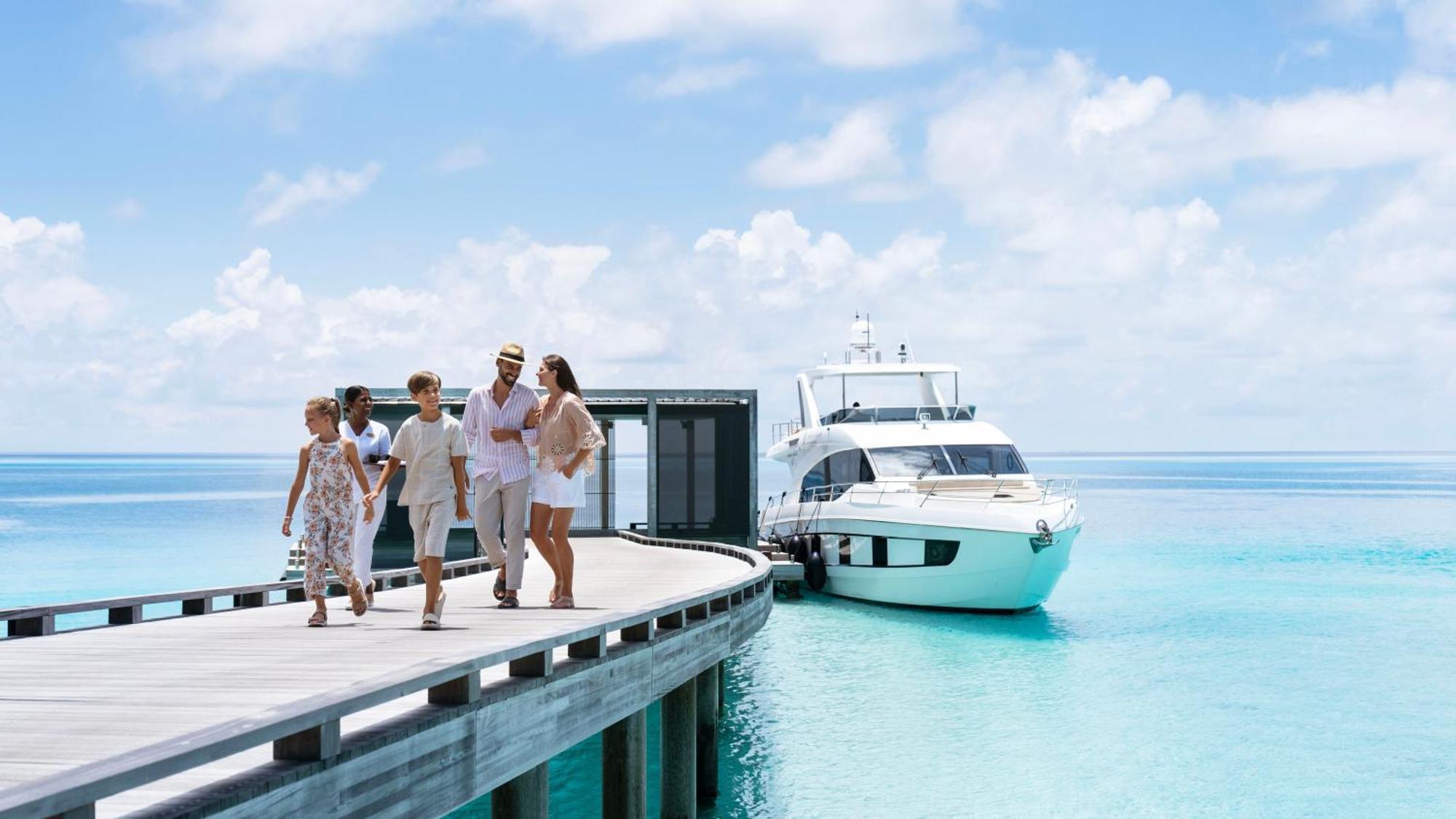 The Ritz-Carlton Maldives, Fari Islands Hotel Gaafaru Buitenkant foto